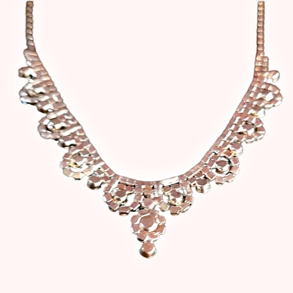 💛 4/$20 | Rhinestone Necklace - Picture 4 of 4